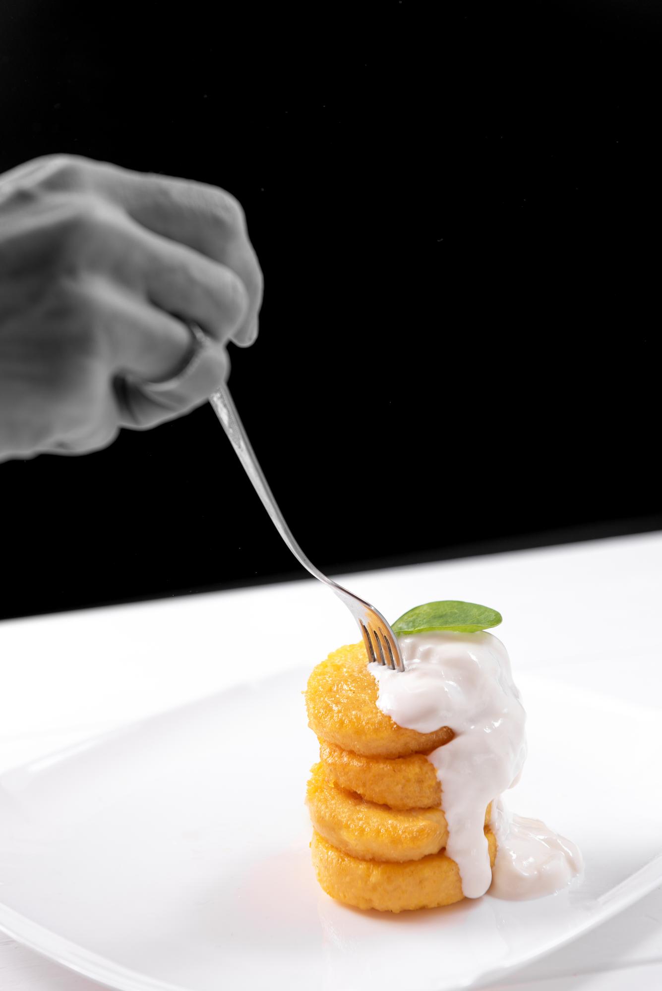 chef arranging garnish under speed constraints